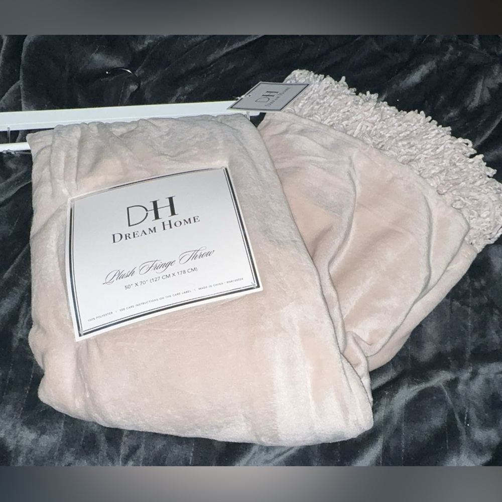 dream home plush fringe throw blanket baby pink